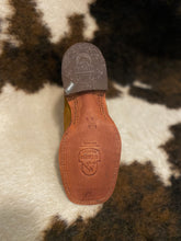 Load image into Gallery viewer, Botín Vaquero Buck Topo - Square Toe
